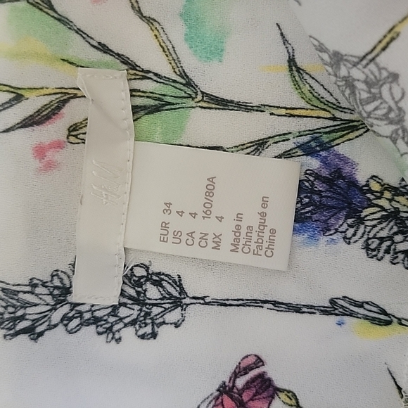 H&M SUMMER DRESS Size 4 Natural white/Floral Crêpe Knee-length - Picture 6 of 16